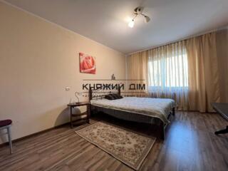 Оренда гарної 2-х кімнатної квартири на вул. Бережанська, 14. Площа: .