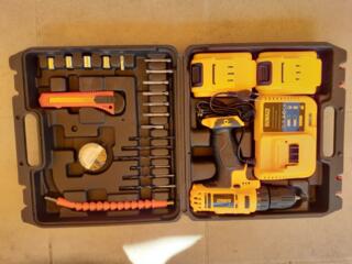 Noua mașină de găurit cu acumulator DeWALT