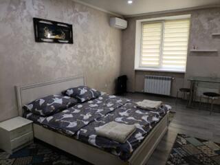 Сдам посуточно почасово однокомнатную квартиру в центре города Бендеры