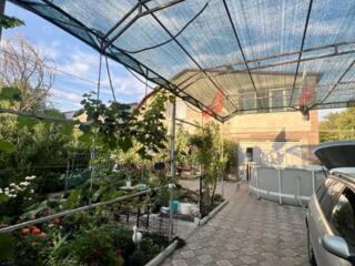 Продается 2х-этажный дом на Балке