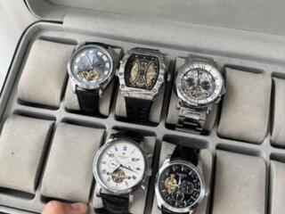 В продаже часы Rolex, Patek Philippe, Cartier, Omega, Tissot, Tabular.