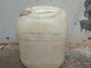 Продам канистру