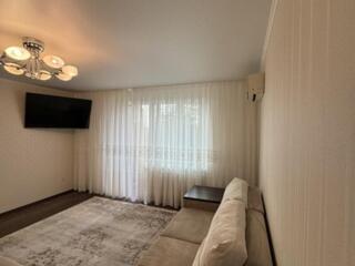 2 ком.квартира на Рекордной