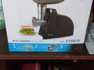 Продам мясорубку Vitek