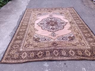 Продам ковер.