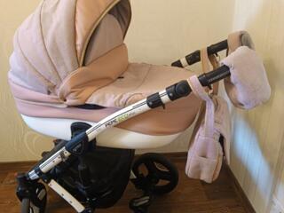 Продам коляску 2 в 1; 2000р