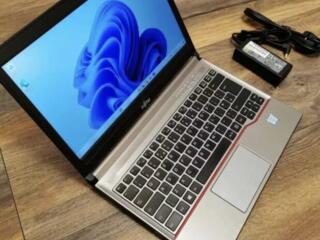 Fujitsu 13.3|i5-6300u| 8Gb| 128SSD| Бат. держит 4.5ч