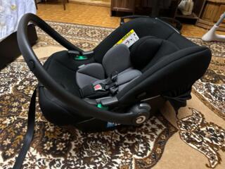 Продаю автокресло и автолюльку