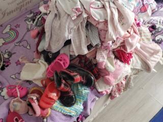 Продам большую стопку одежды для кукол