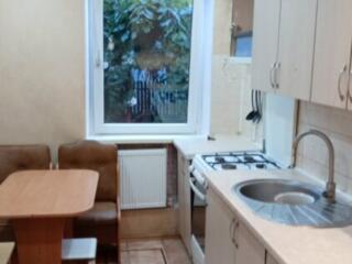 Срочно продам двухкомнатную квартиру