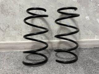 Продам пружины Toyota Avensis