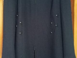 Женский жакет немецкий 42р-р (48), застёжка молния, цвет: темно синий.