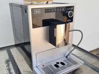 Продам отличную кофемашину Melita