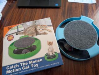 Игрушка для котенка + когтеточка, новая