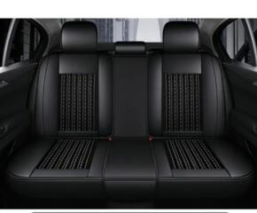 Накидки на задние сиденья автомобиля, новые.