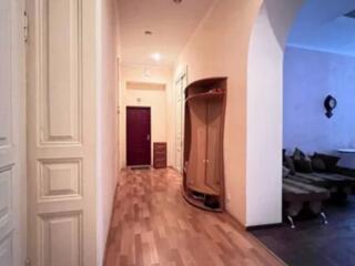 ПРОСТОРНАЯ 5ти комнатная квартира в ЦЕНТРЕ