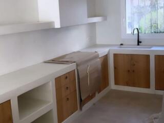 Современные кухни из эко материалов