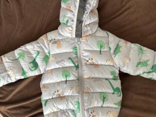 Продам новую детскую куртку