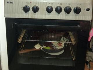 Газплита с электродуховкой(не пользовались) б/у 1.5 года