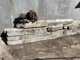 Железобетонные столбики б/у