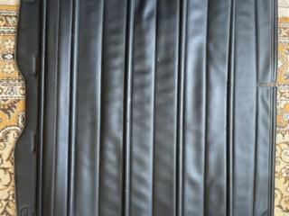 Продам шторку багажника для vw passat b3