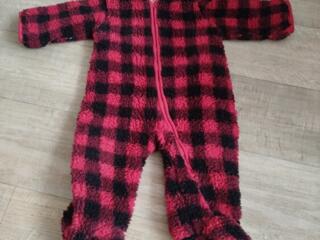 Продам детские комбинезоны и обувь по 50 руб