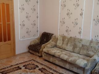 Сдается комната с хозяйкой.