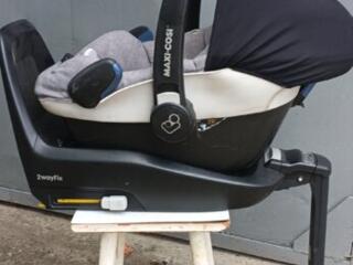 СРОЧНО продам автокресло 0-13 кг