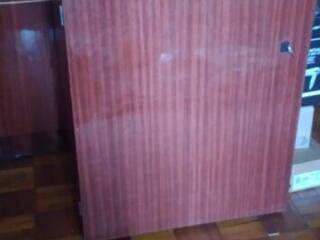 Продам швейную машинку.