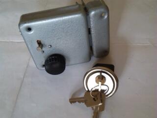 Ferestre termopan, ferastră și uși din lemn, lacata / стеклопакеты, ок