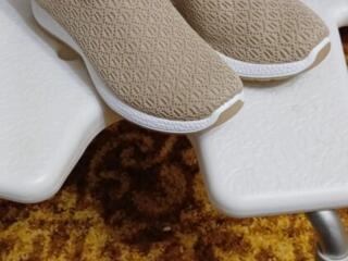 Лёгкие повседневные женские кроссовки размер 41 новые