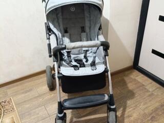Продам прогулочную коляску