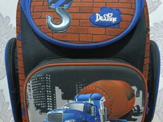 Школьный ранец