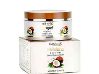 Натуральный крем для лица с кокосовым маслом и фруктовыми экстрактами