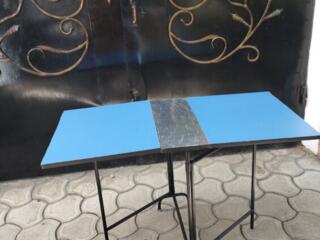 Стол-тумбу.