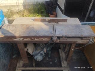 Деревообрабатывающий станок