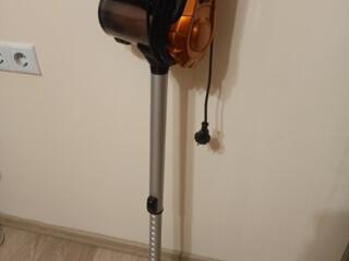 Vând aspirator aproape nou!