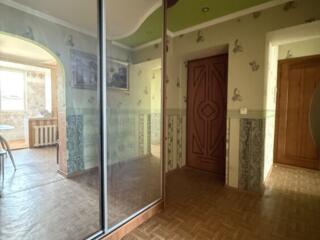 Центр Тирамед 2х комнатная с мебелью и бытовой техникой