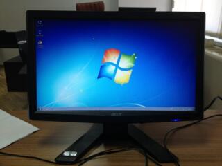 Продам Монитор Acer x163w