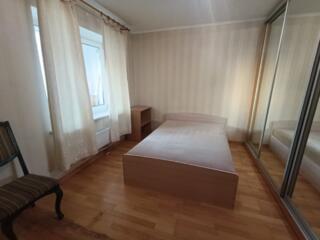 Сдам 2-х комнатную квартиру на Пишоновской/ Центр