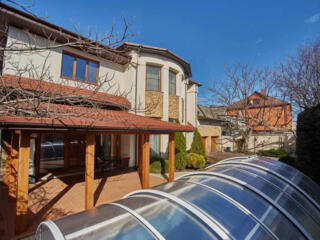 Современный коттедж на 7 сотках земли, 7 ст. Большого Фонтана