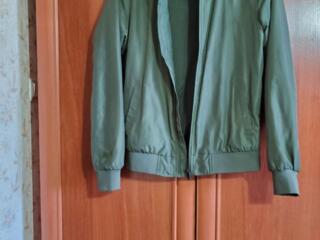 Куртка (бомбер) 46р.