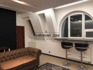 Продаж 2-кімнатної квартири студіо по вул. Олександра Кониського ...