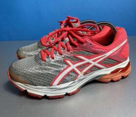 Кроссовки Asics оригинал размер 39-40