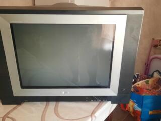 Продаётся телевизор LG