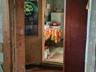 Продается пол дома с участком