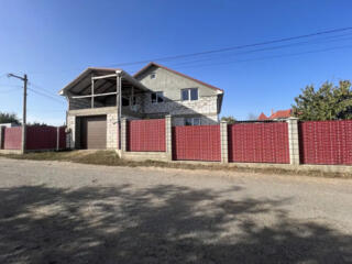 Продам 2-х этажный капитальный дом в с.Дачное на берегу ...