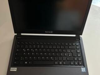 Terrra 14|1920x080| i3-5005|8GB| SSD 128GB| Intel 5000|