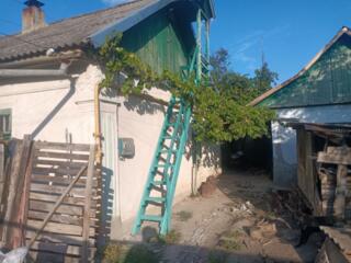 Дом, Меренешты, правая сторона.