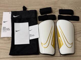 Щитки футбольные Nike размер L